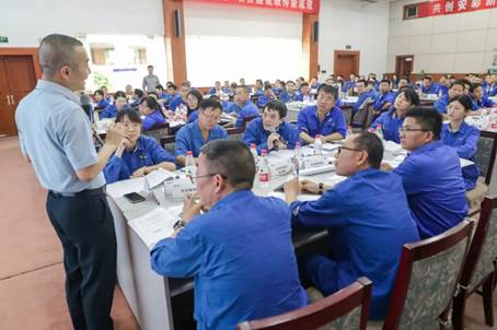 挑戰降本至高點，實現增效新里程——安彩高科開展降本增效專題培訓活動