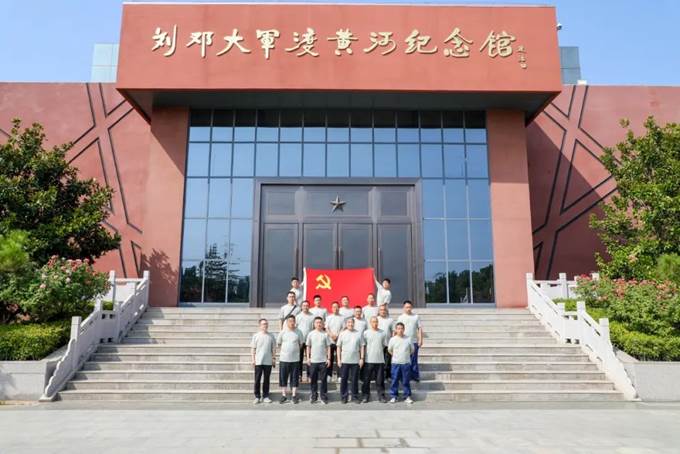 安彩高科組織優(yōu)秀退役軍人開(kāi)展紅色主題教育活動(dòng)